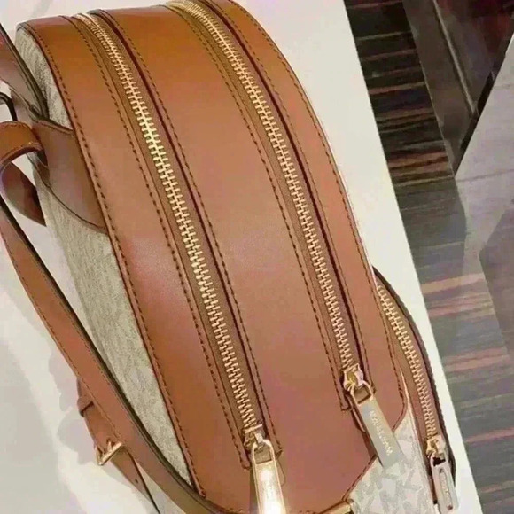 Michael Kors Backpack Jaycee Medium Backpack MK Signature Vanilla - Picture 6 of 9